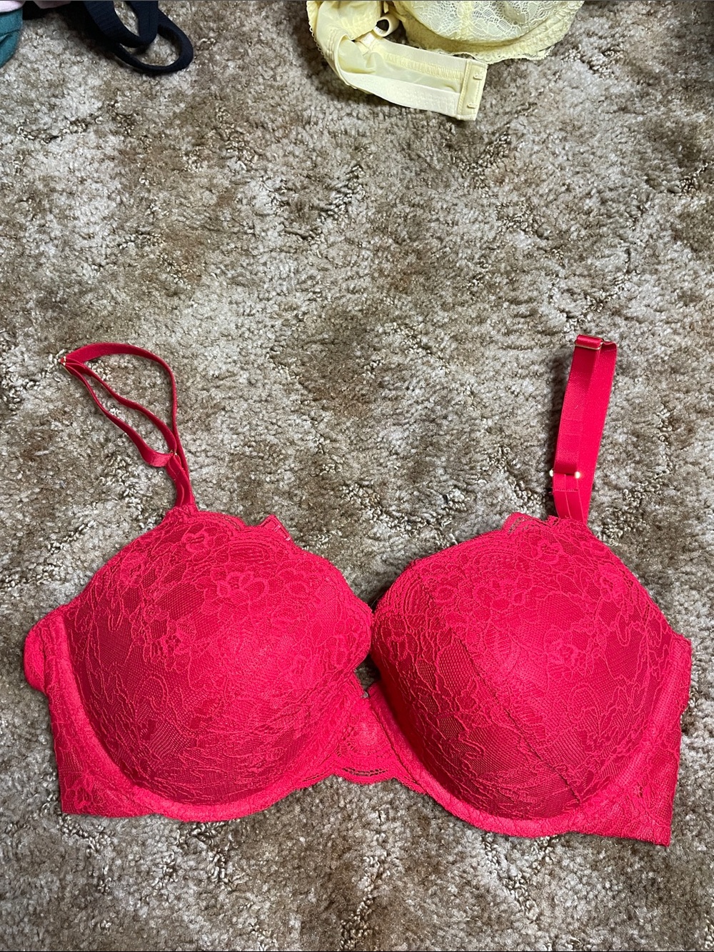 Joyspun Red Lace Bra Size 40C‎